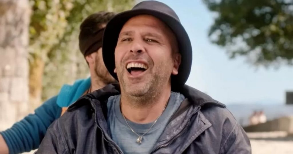 Checco Zalone in buen camino